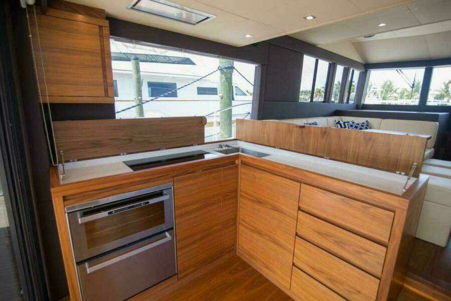 2019 Sundeck Yachts 580 Sport