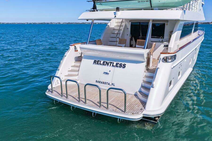 2010 83 Ocean Alexander Motor Yacht 'Relentless'