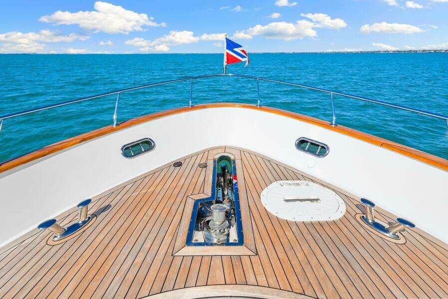 2010 83 Ocean Alexander Motor Yacht 'Relentless'