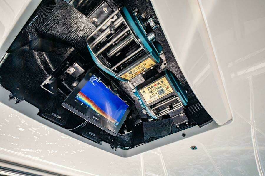 2023 Viking 64 Convertible