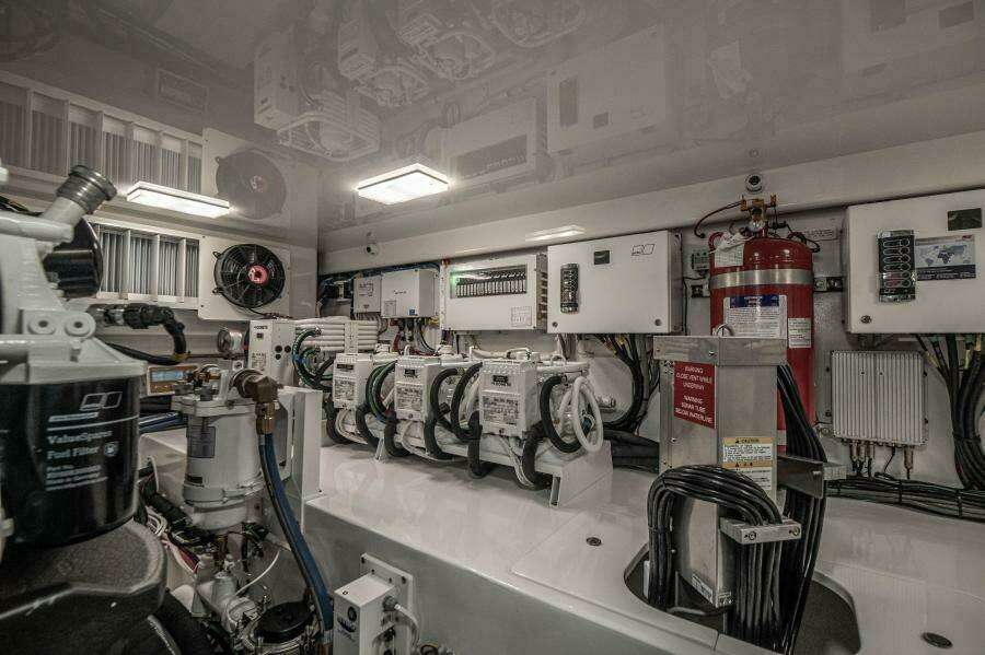 2023 Viking 64 Convertible