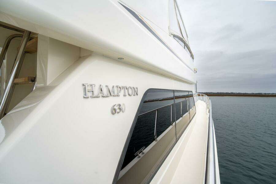 2008 Hampton 630 Pilothouse
