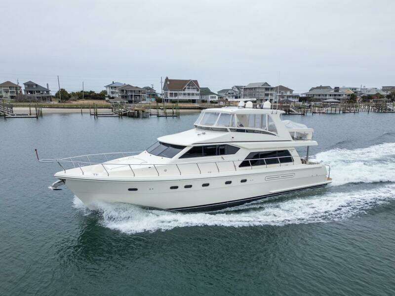 2008 Hampton 630 Pilothouse