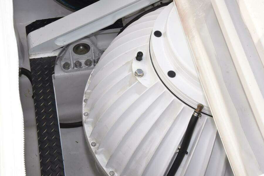 2019 Viking 80 Skybridge