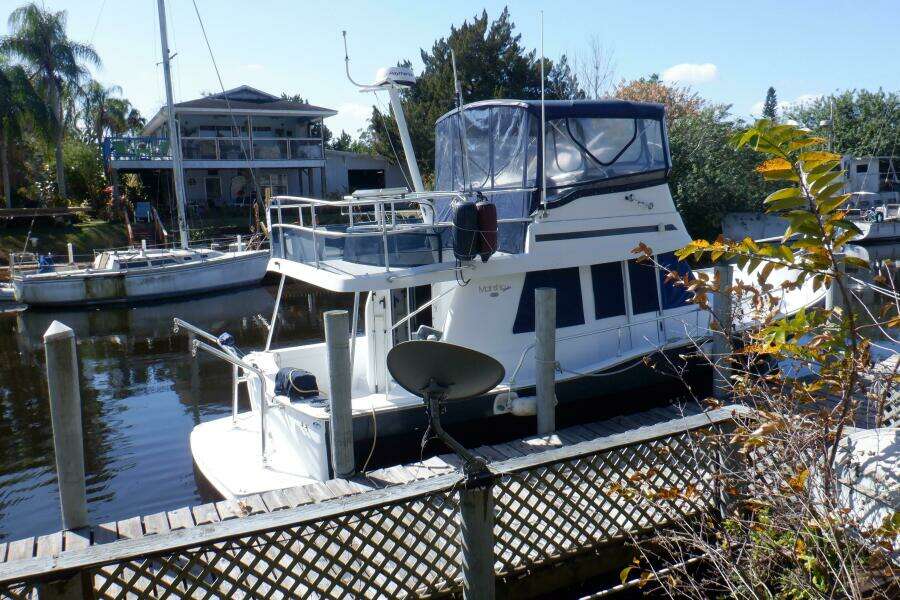 1999 Mainship 350 Trawler