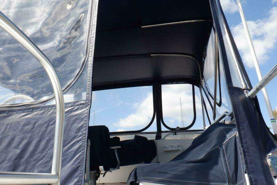 1999 Mainship 350 Trawler