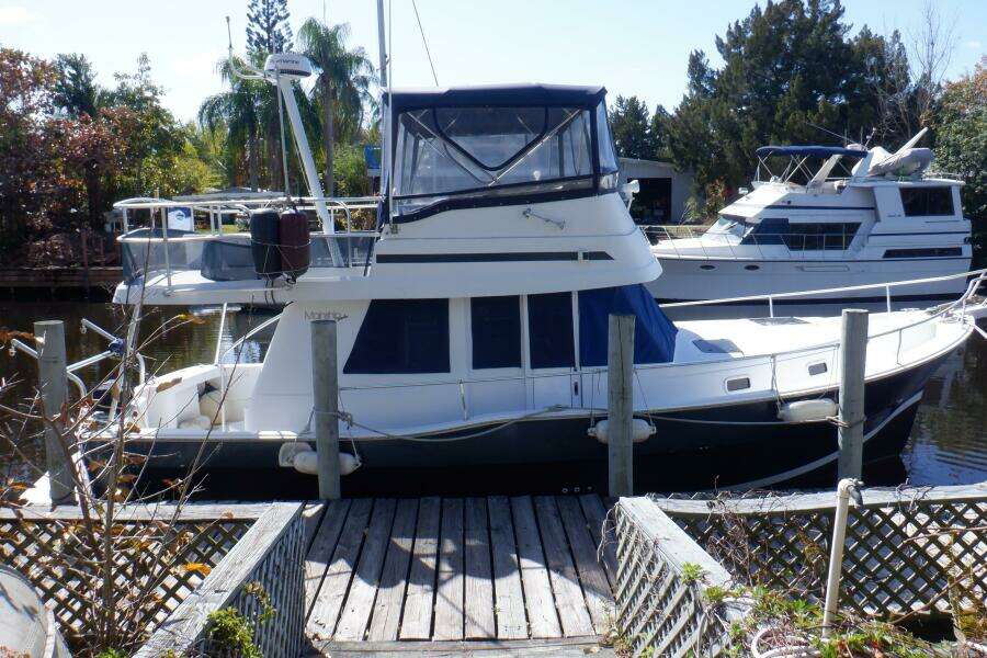 1999 Mainship 350 Trawler