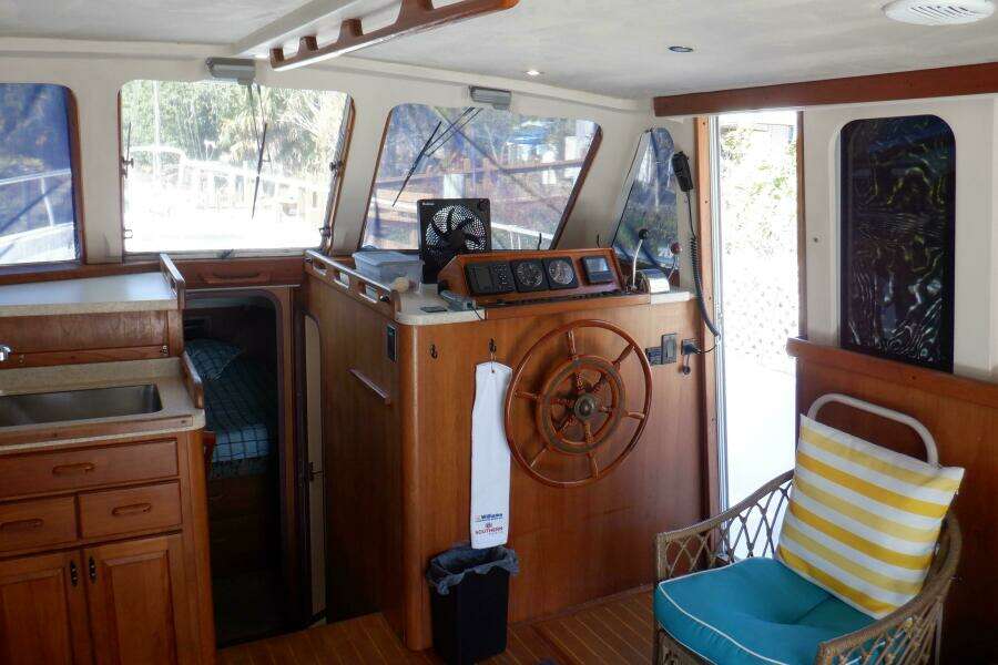 1999 Mainship 350 Trawler