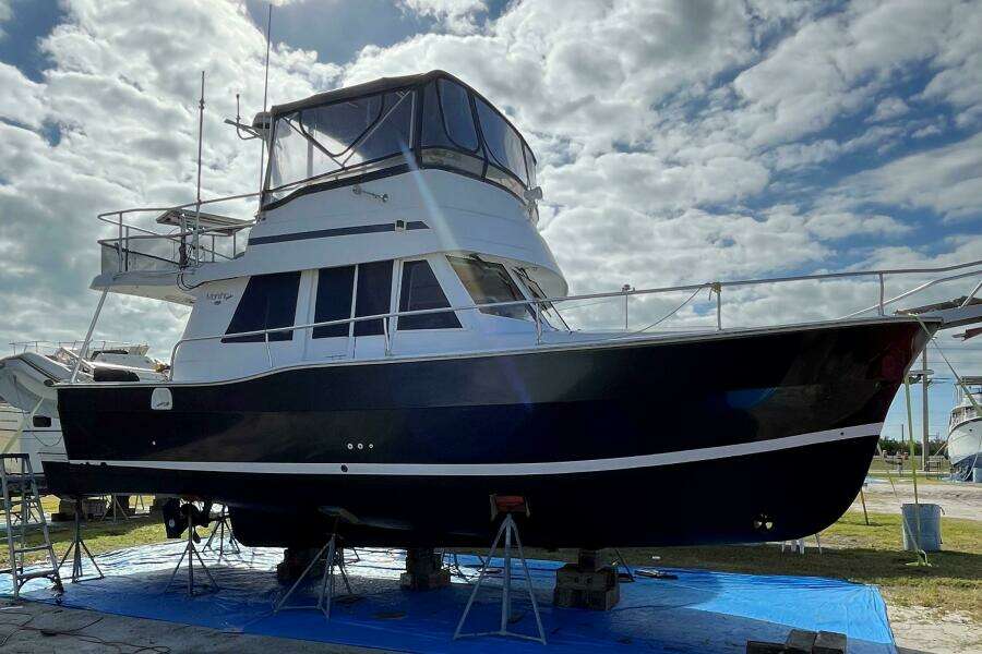1999 Mainship 350 Trawler