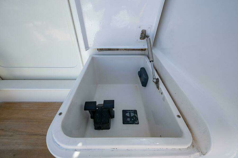 1999 Ocean Yachts Convertible