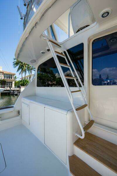 1999 Ocean Yachts Convertible