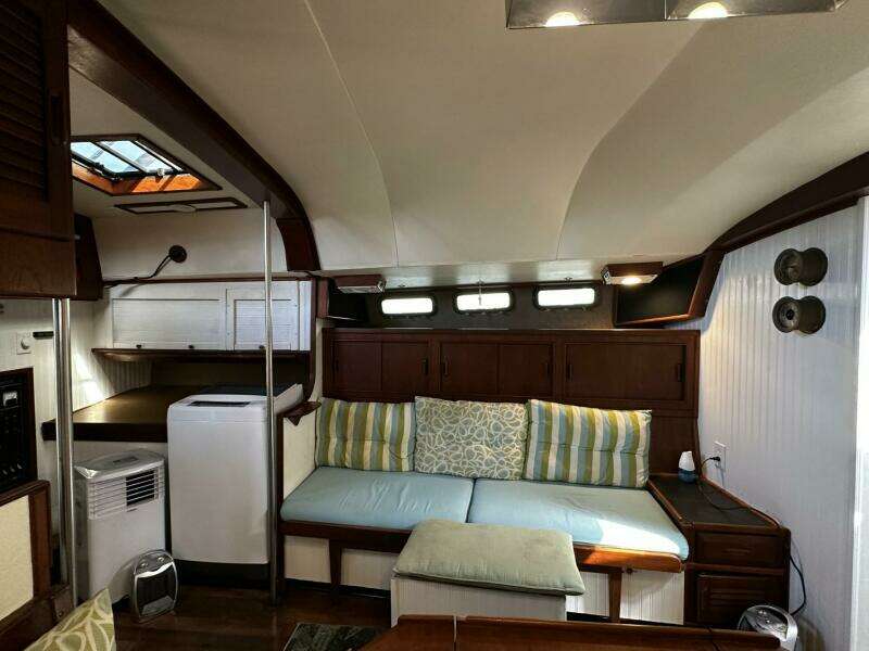 1975 Morgan Out Island 51