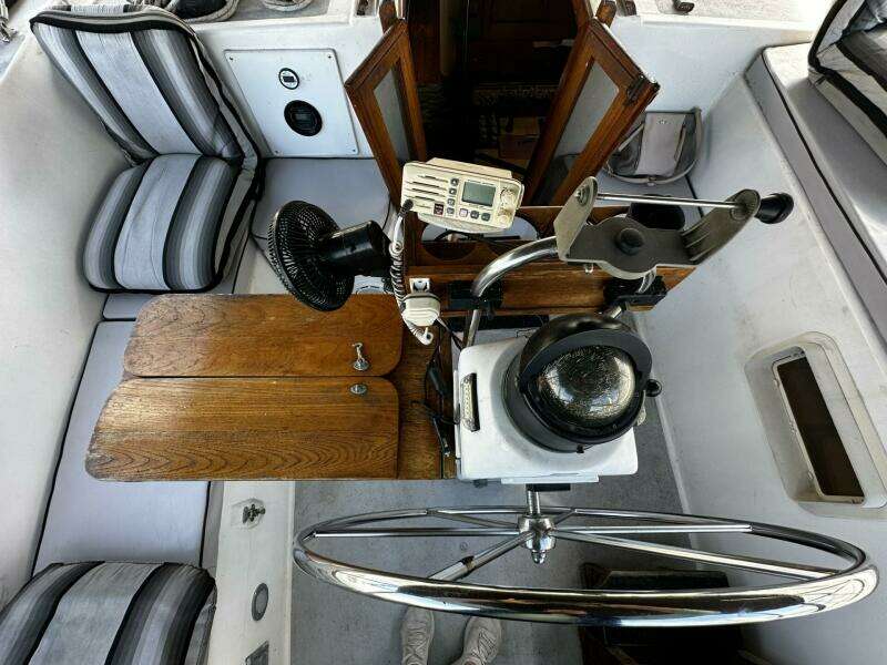 1975 Morgan Out Island 51