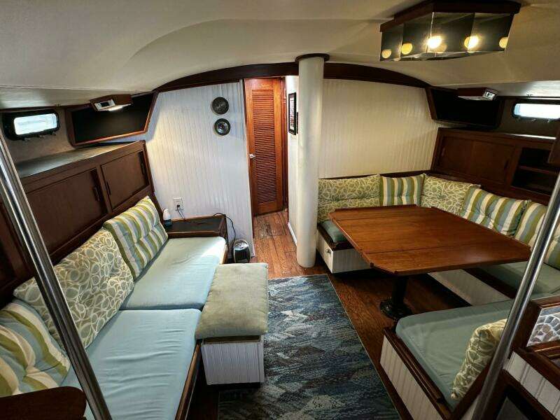 1975 Morgan Out Island 51