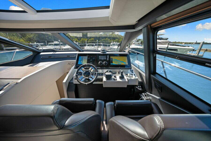 2022 Azimut S6