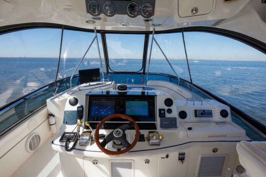 2006 52 Sea Ray Sedan Bridge Zoe Grace Flybridge (5)