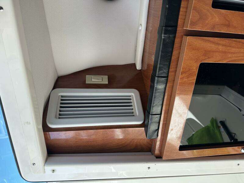 2015 Wellcraft 390 Coastal