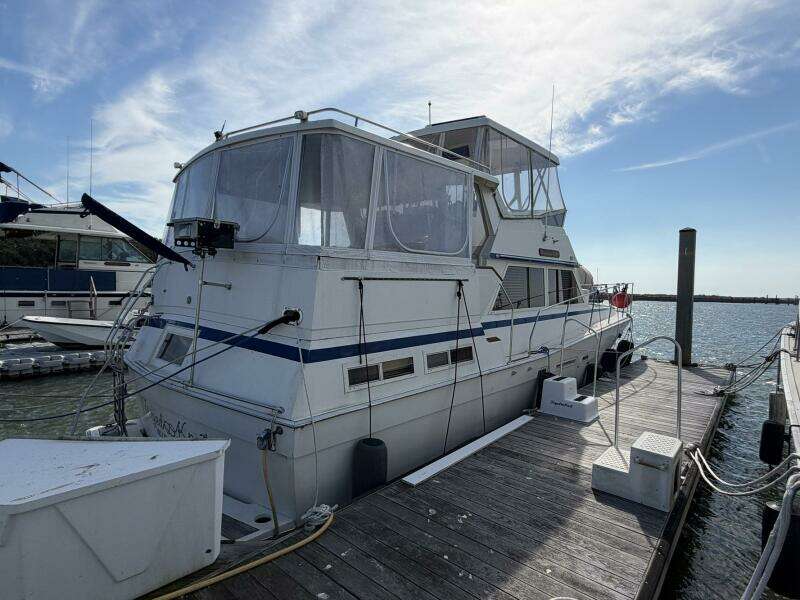 1987 Viking 44 Motor Yacht