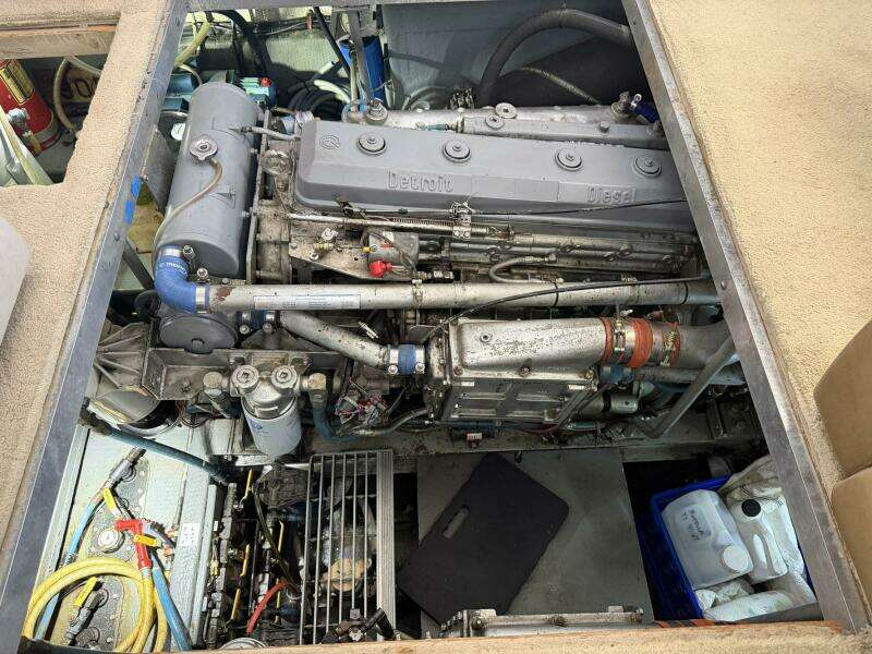 1987 Viking 44 Motor Yacht