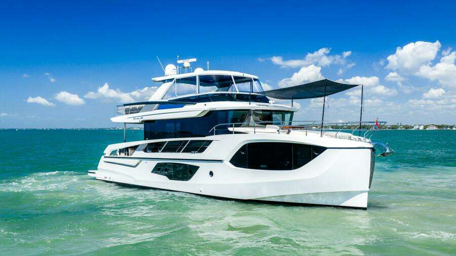 2022 Absolute 64 Navetta