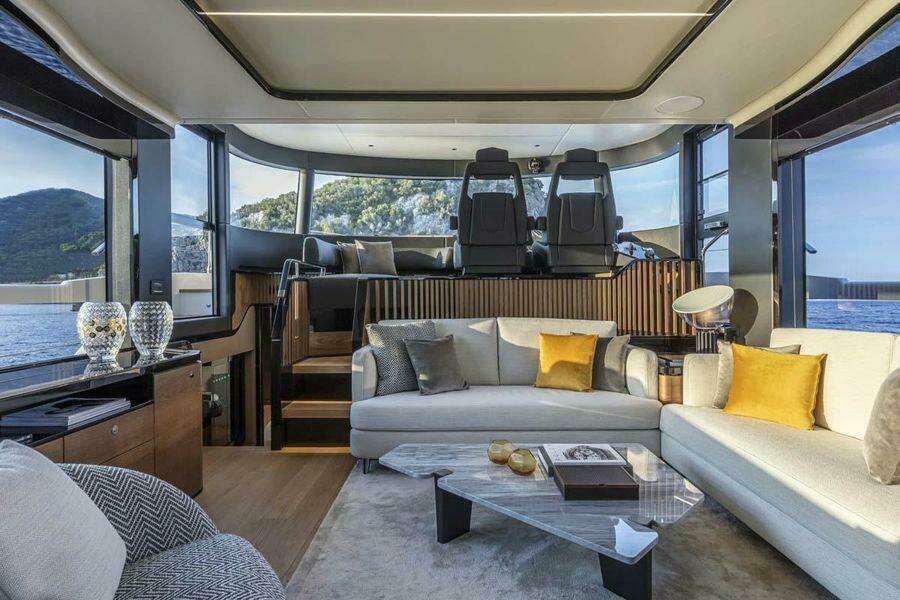 2022 Absolute 64 Navetta