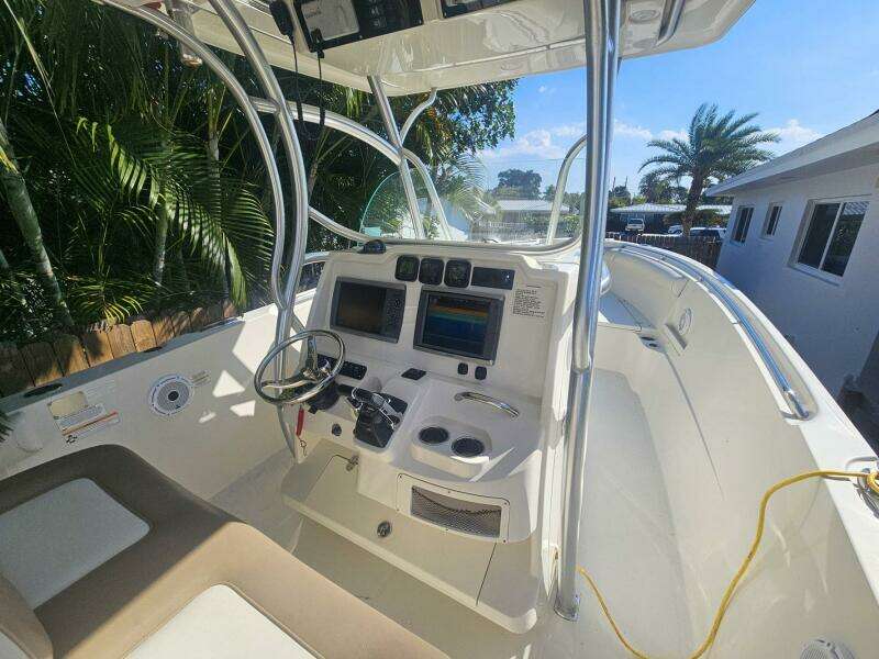 2013 Sailfish 290 CC