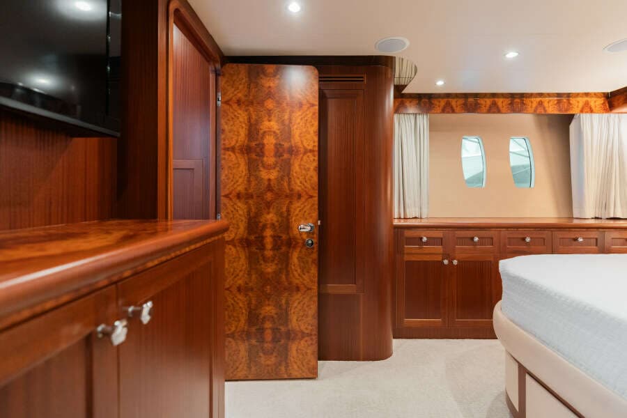 2013 Ocean Alexander 65 PILOTHOUSE