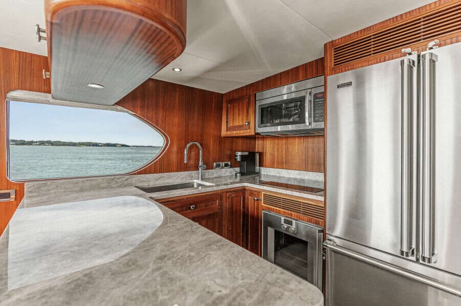 2013 Ocean Alexander 65 PILOTHOUSE