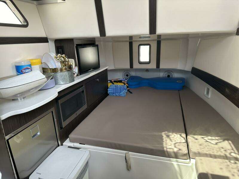 2020 Edgewater 370CC