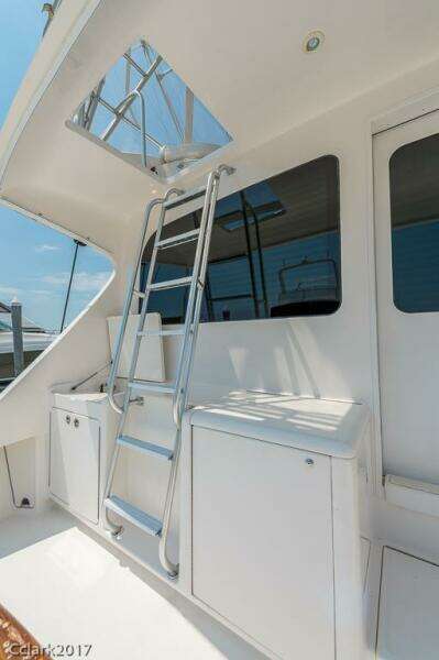 2007 Post 53 Convertible