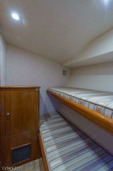 2007 Post 53 Convertible