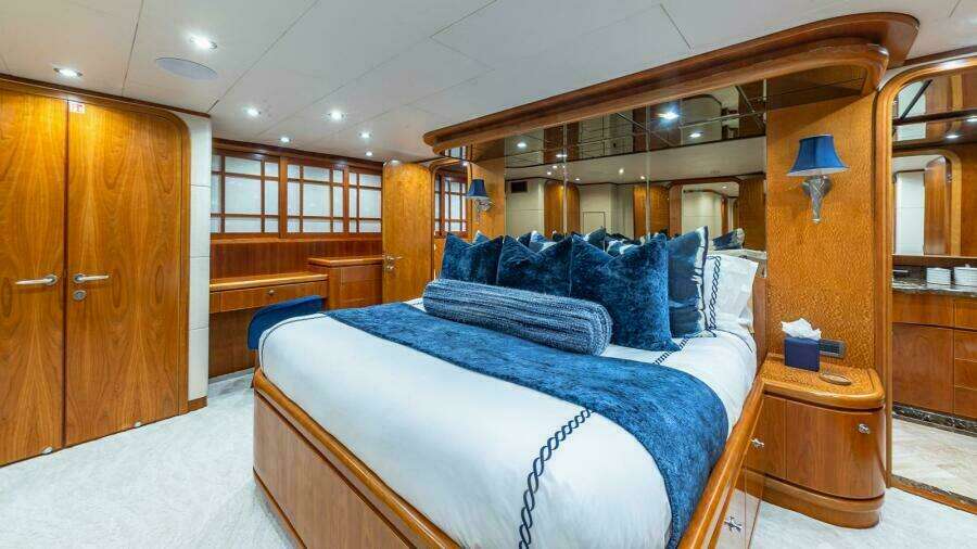 Master Looking Stbd.