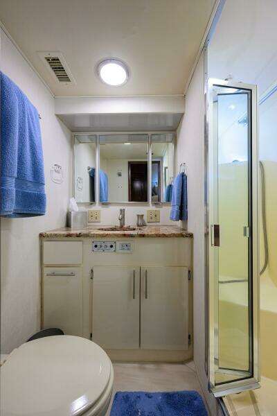 1991 Hatteras 78 Cockpit Motor Yacht