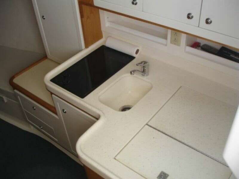 Stolper 35 - Baits Factor - Galley