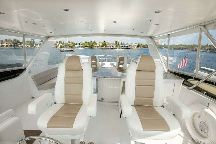 KRISTIN LEE 75’ - Flybridge Helm Pilot Chairs
