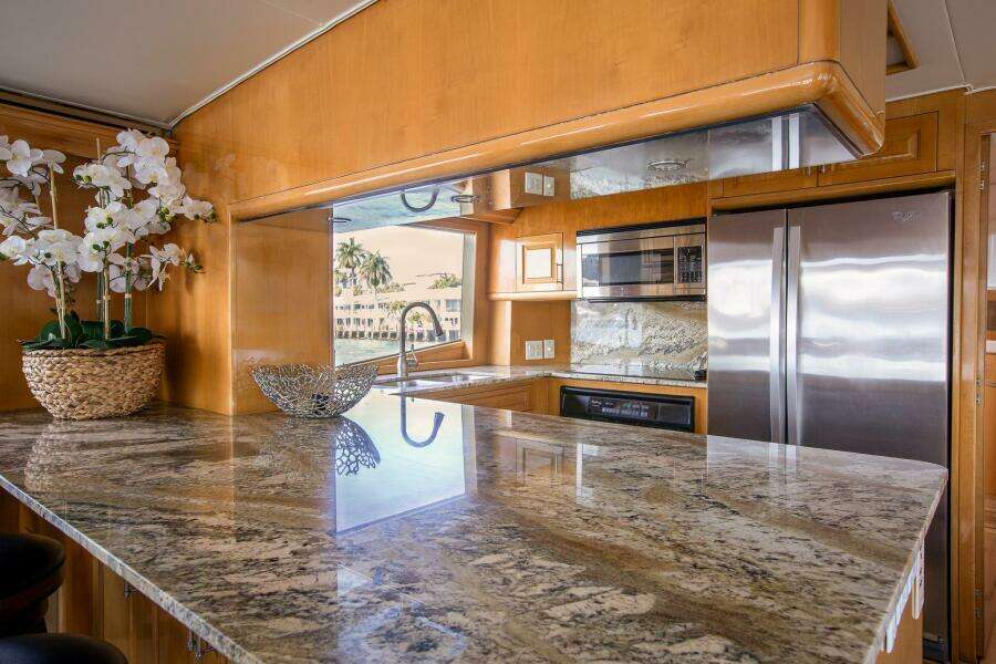 KRISTIN LEE 75’ - Main Deck Galley