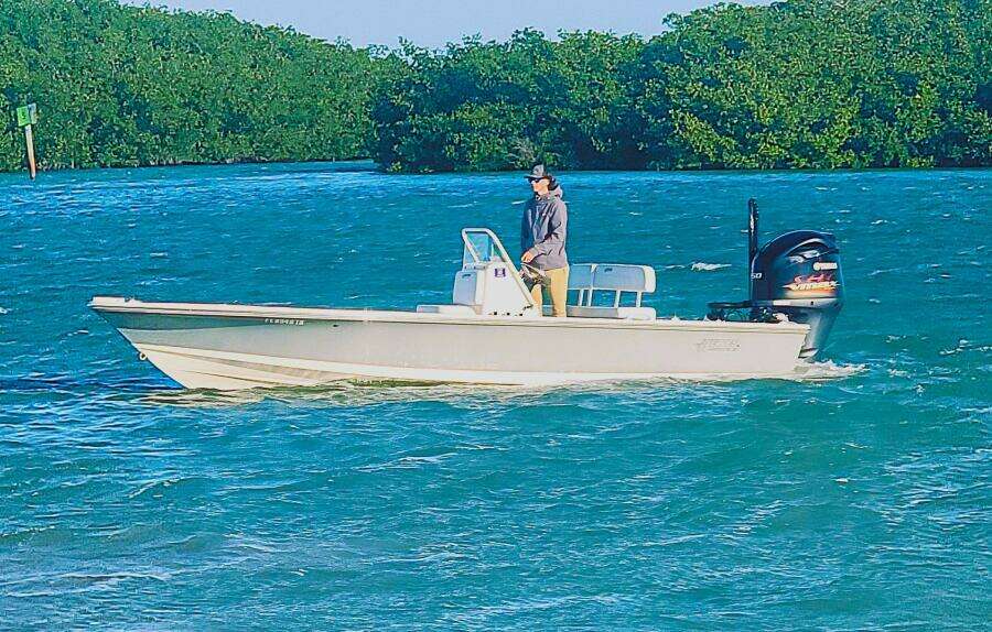 2021 Hewes Redfisher 21