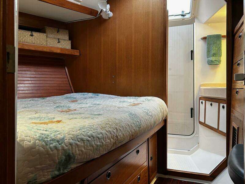 1999 Catalina 42 MKII