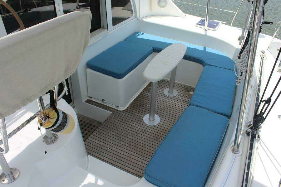 2010 Lagoon 380