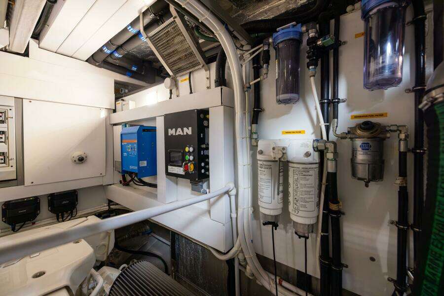 Sunseeker 76 - Journey