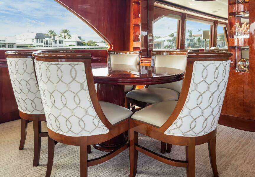 2005 Ocean Alexander 