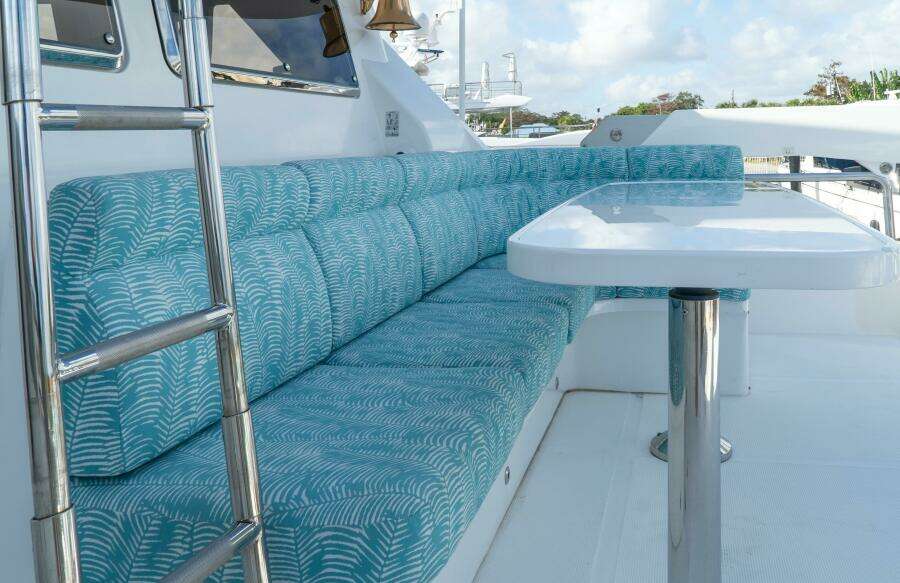 2005 Ocean Alexander 