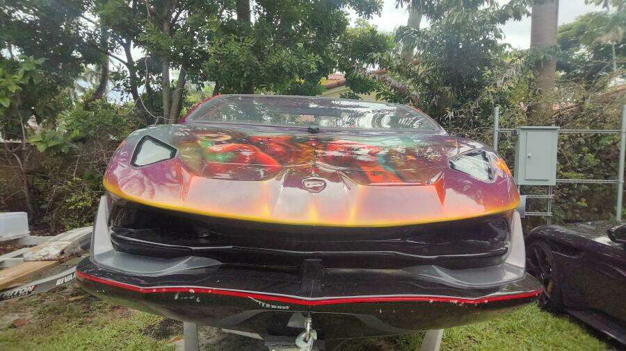 2024 Watersports Car L Series