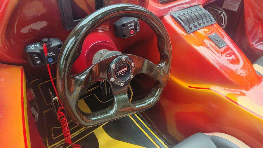 2024 Watersports Car L Series