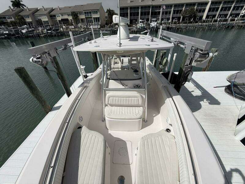 2013 Grady-White Canyon 306