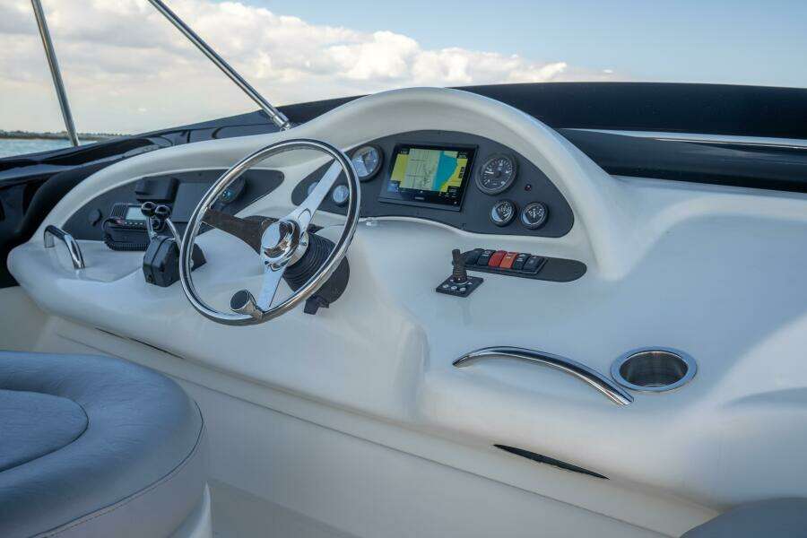 2001 Azimut 46
