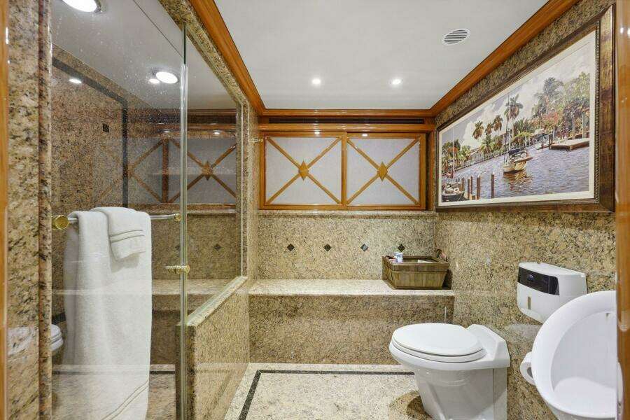 Cheoy Lee 95 FOOTLOOSE - VIP Stateroom Ensuite Head