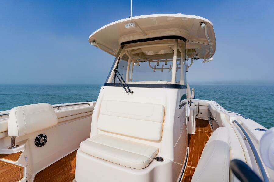 2021 Grady-White 306 Canyon