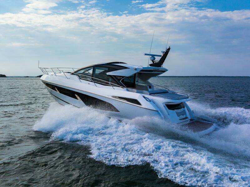 2021 Sunseeker Predator 60 EVO