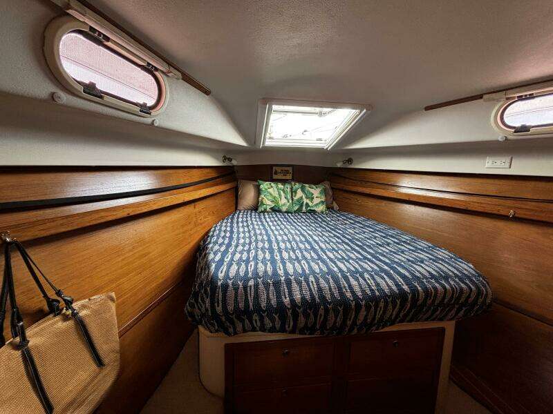 2005 Catalina Morgan 440